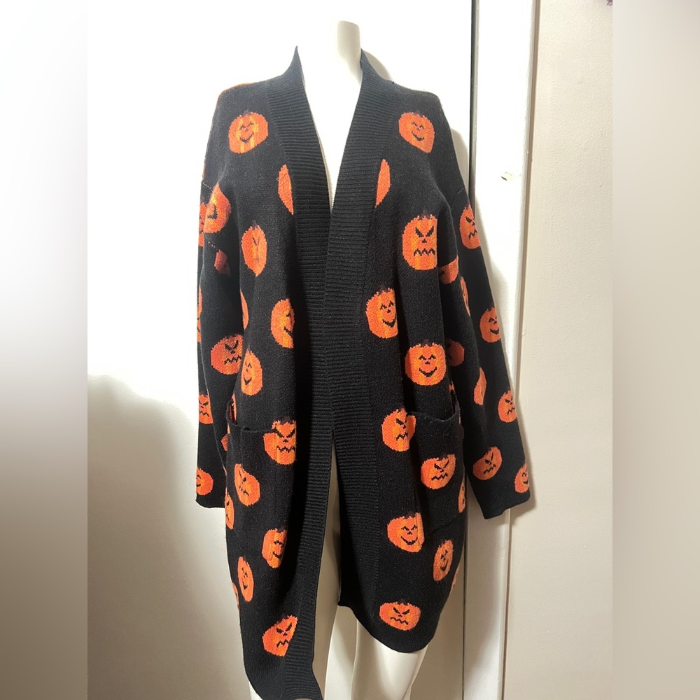 Unique Vintage Magnolia Place Pumpkin Cardigan with Pockets